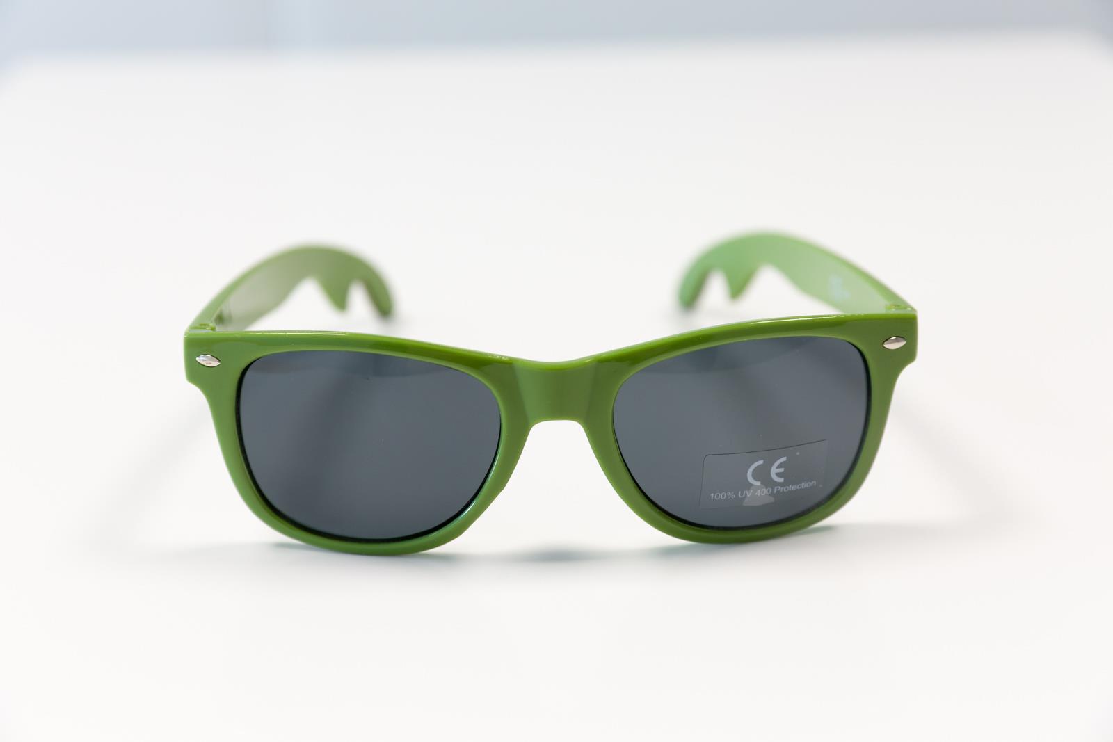 KRONE Sonnenbrille Grün mit Flaschenöffner